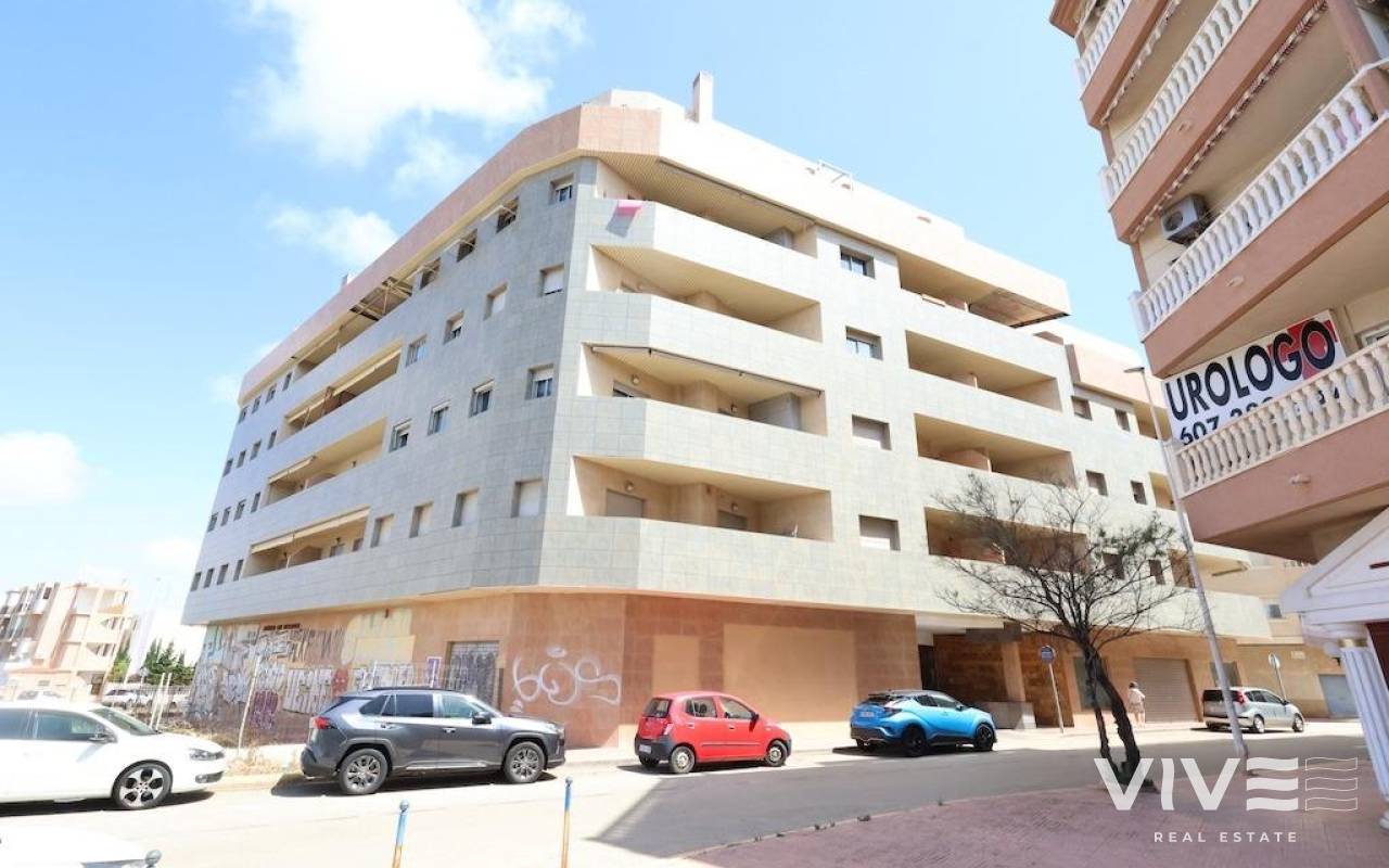 Lägenhet - Försäljning  - Torrevieja - 42404
