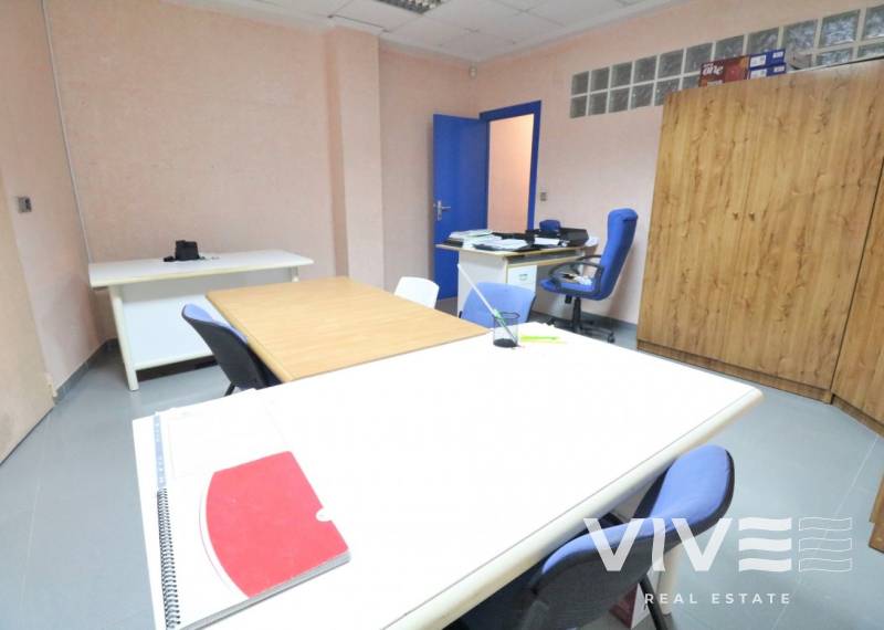 Local comercial - Alquiler a largo plazo - Torrevieja - Acequion