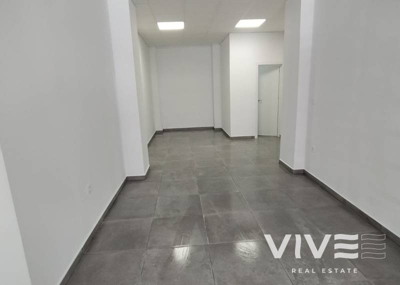 Local comercial - Segunda mano - Torrevieja - Pueblo - Centro