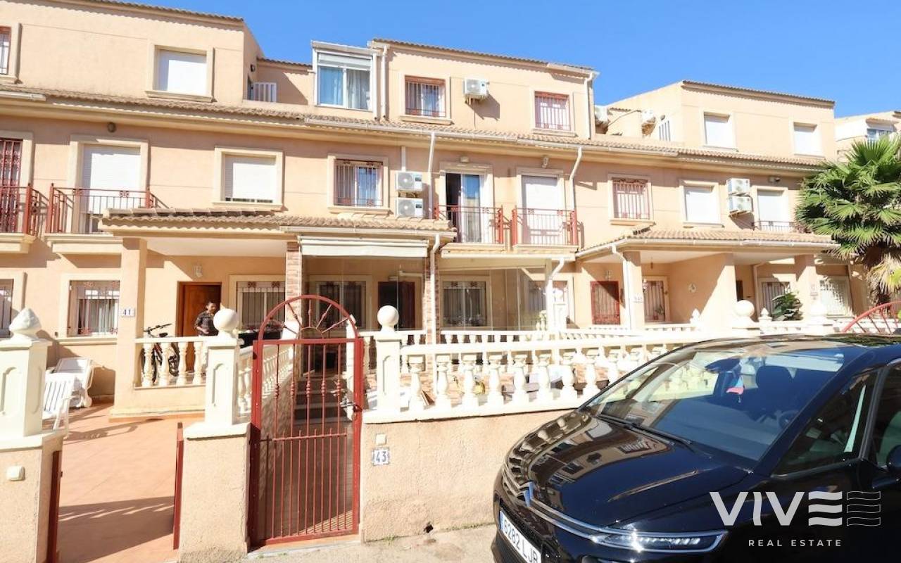 Radhus - Försäljning  - Orihuela Costa - 70924