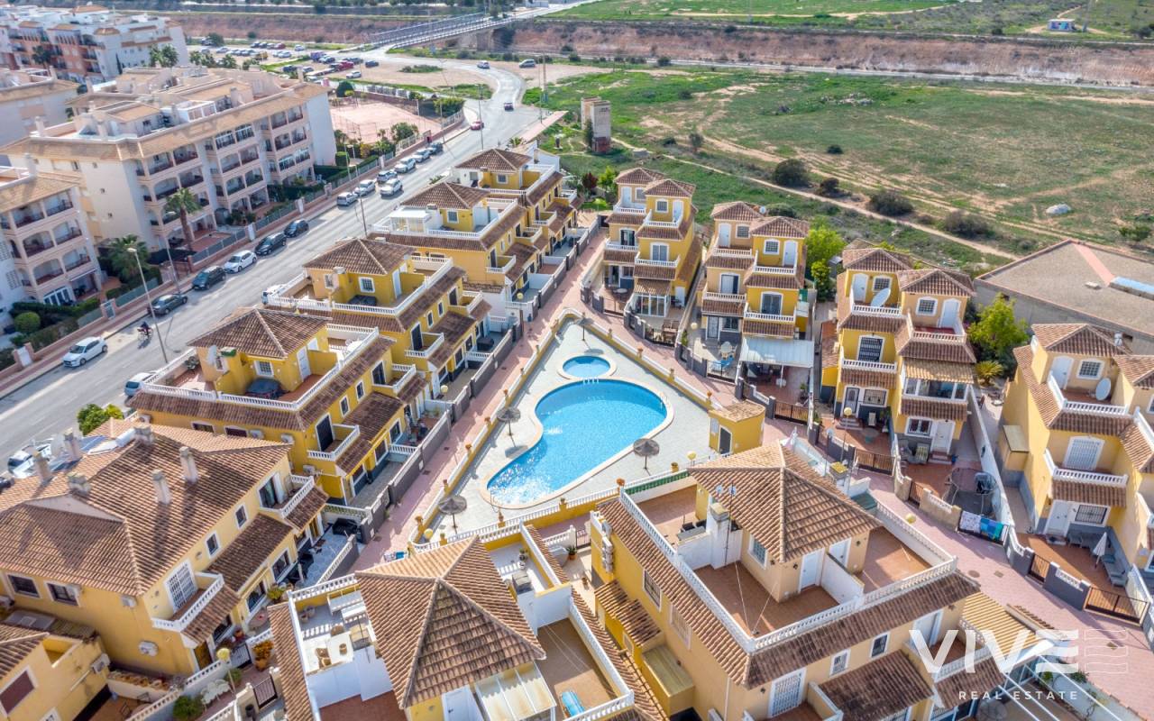 Radhus - Försäljning  - Orihuela Costa - LRE-98600