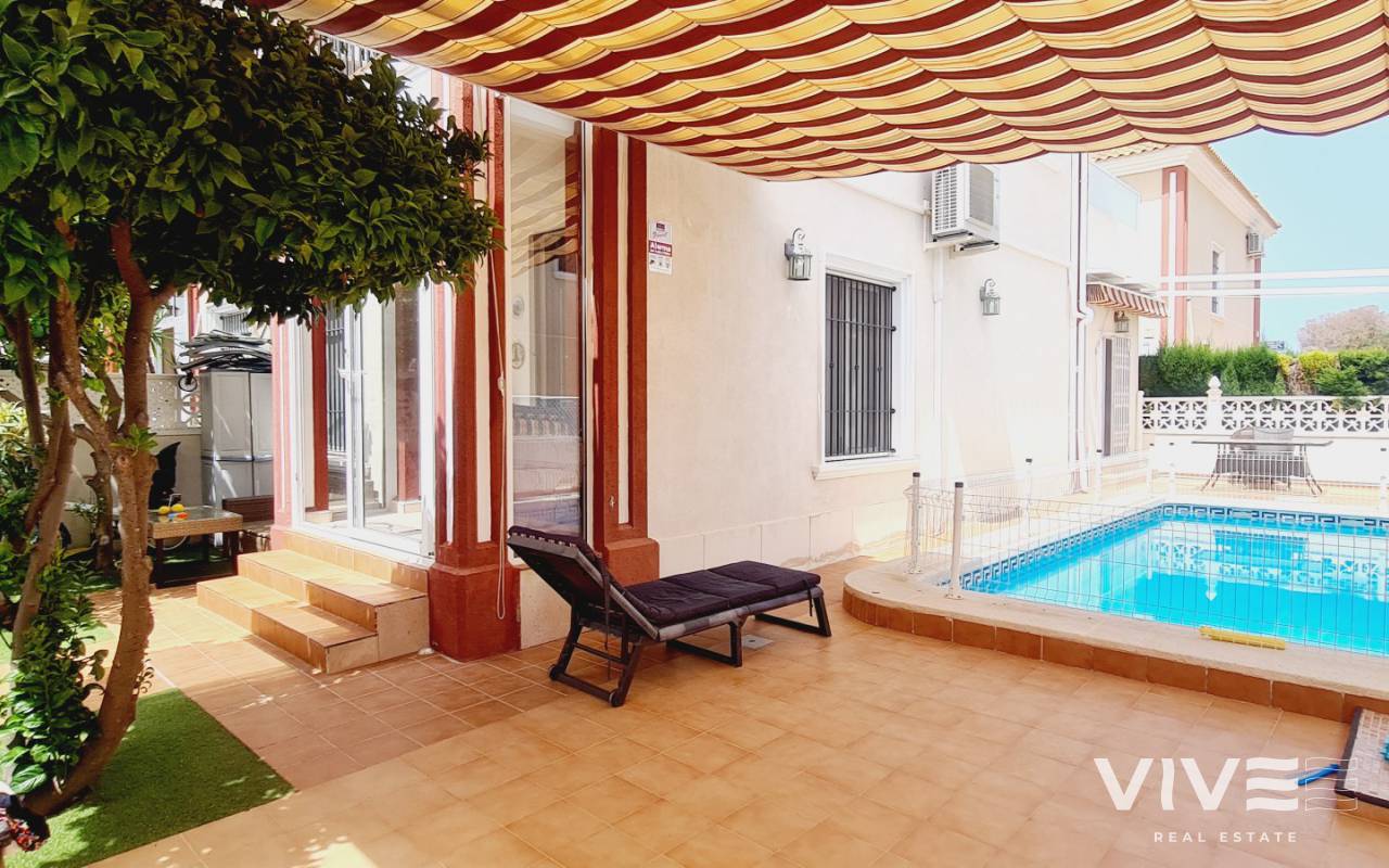 Radhus - Försäljning  - Orihuela Costa - RE0181