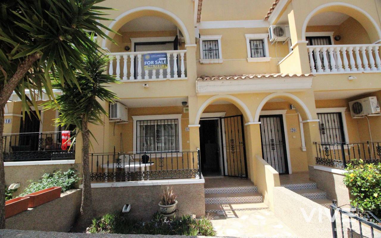 Resale - Terraced house - Orihuela Costa - Villamartin
