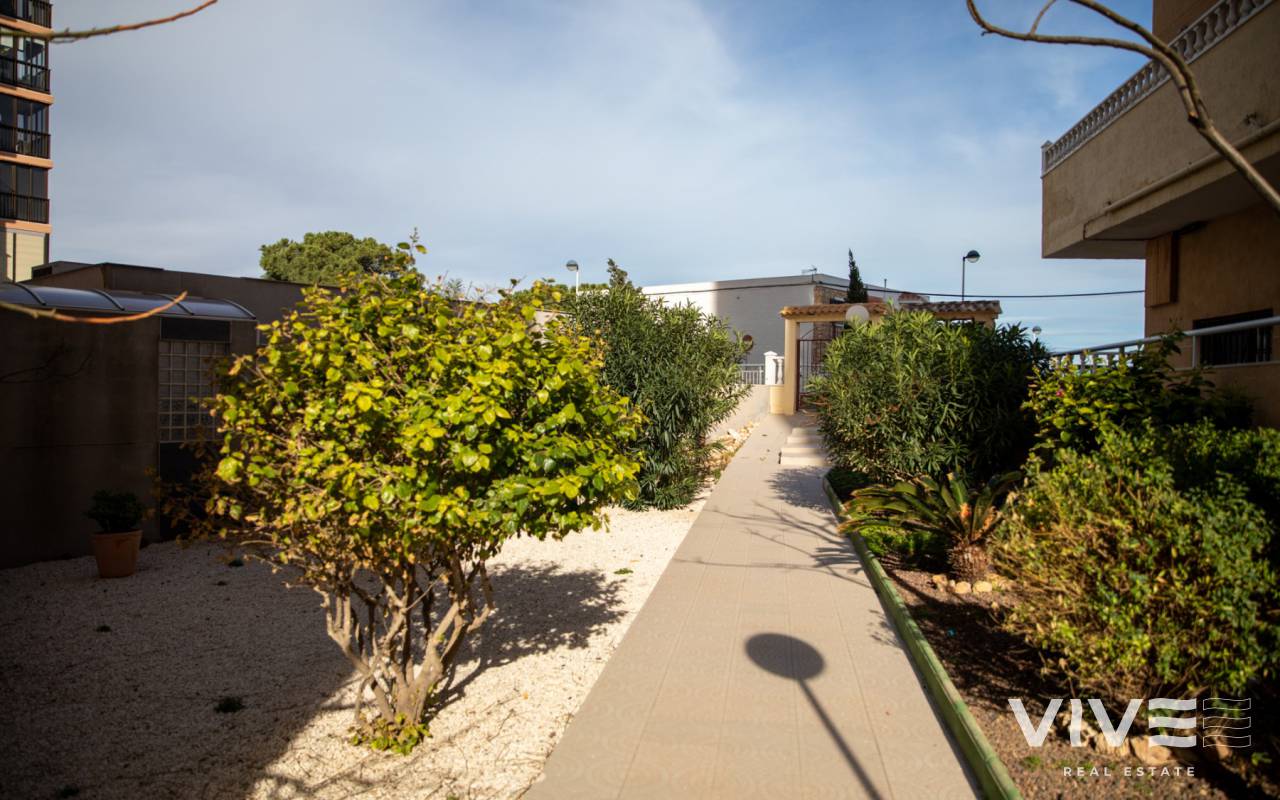  - Resale - Torrevieja - LOC1