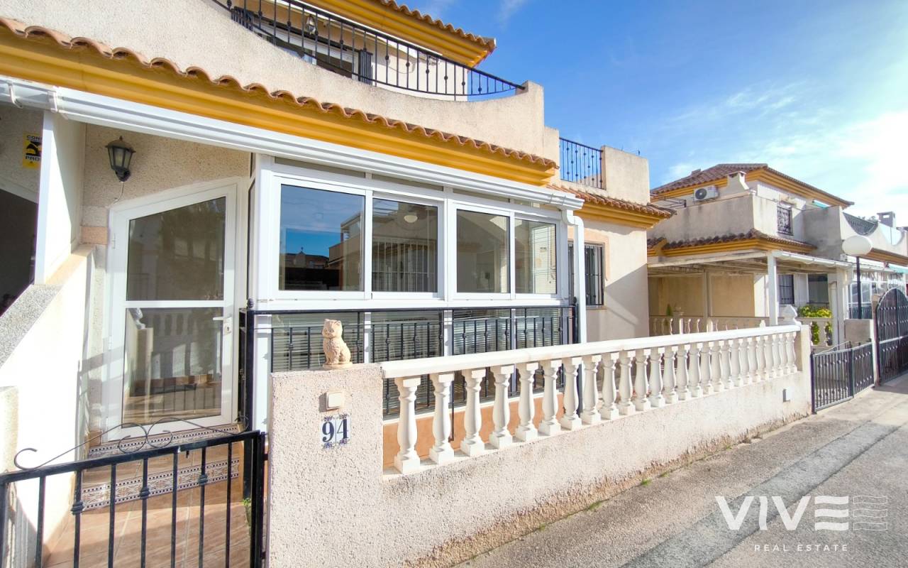 Semi - Försäljning  - Orihuela Costa - RE0287