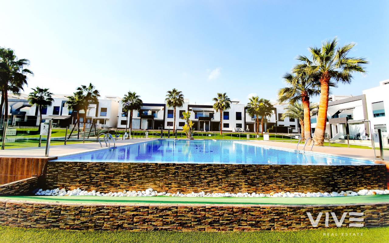 Takvåning - Försäljning  - Orihuela Costa - RE0205