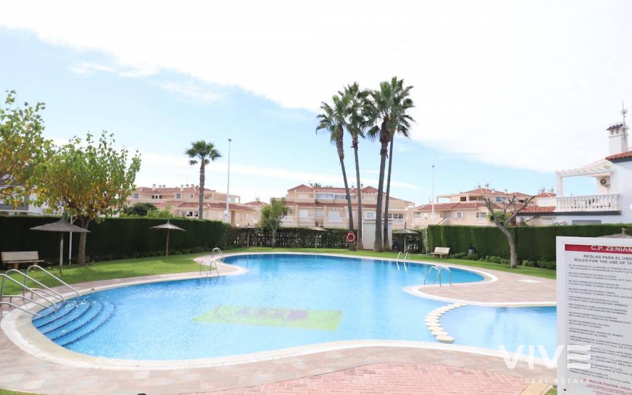 Terraced house - Resale - Orihuela Costa - 15295