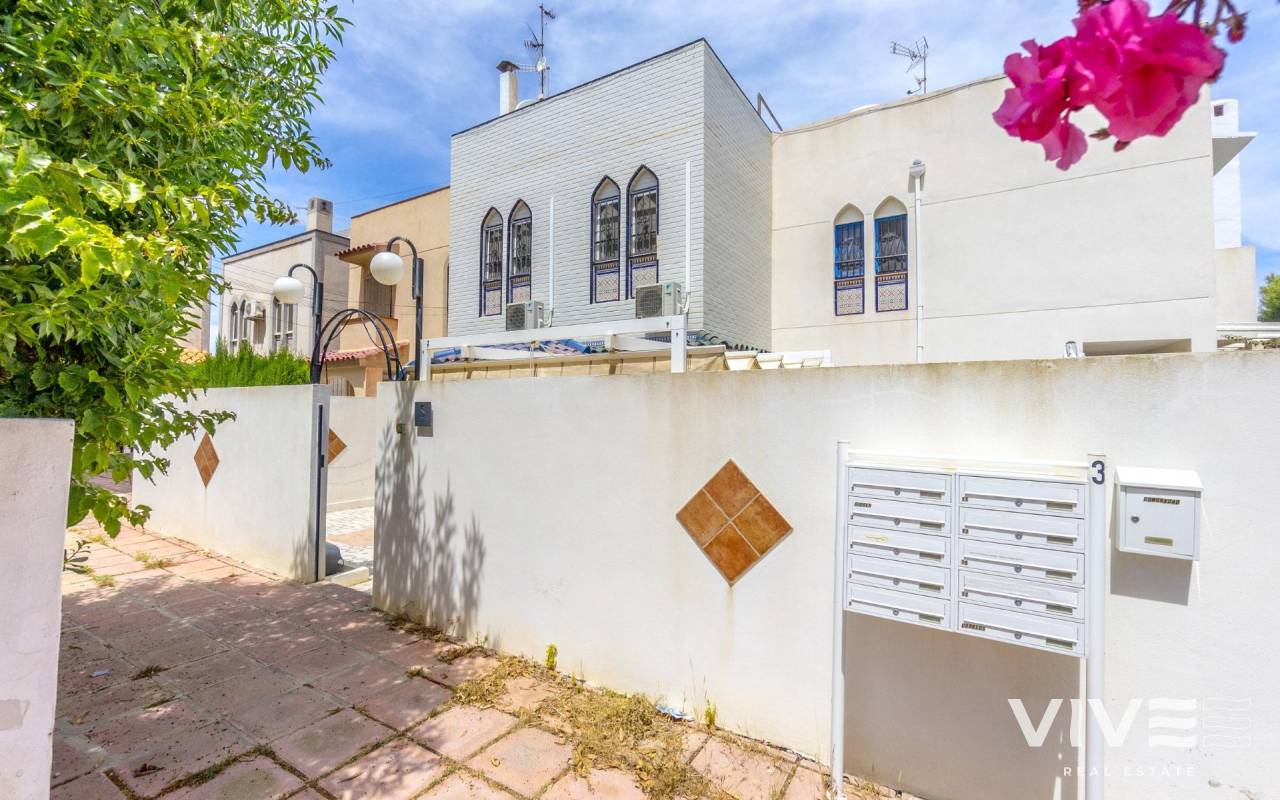 Terraced house - Resale - Orihuela Costa - 39041