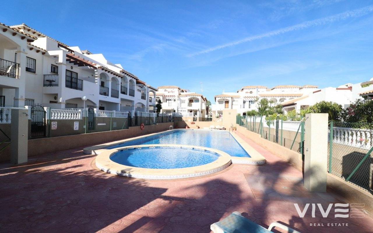 Terraced house - Resale - Orihuela Costa - 40570