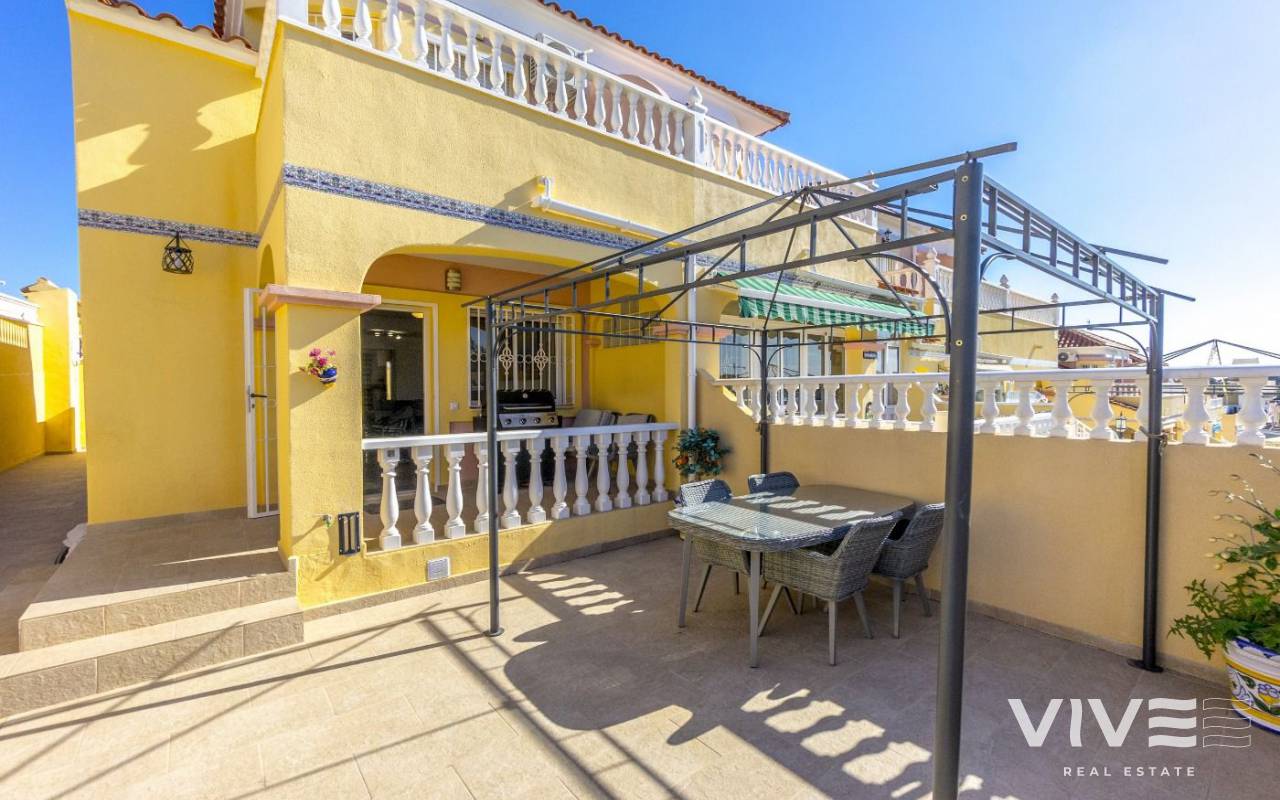 Terraced house - Resale - Orihuela Costa - 93180