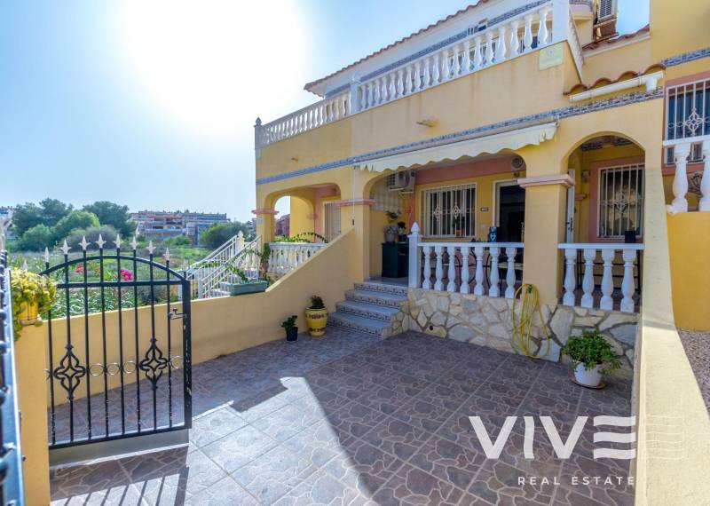 Terraced house - Resale - Orihuela Costa - Las Filipinas