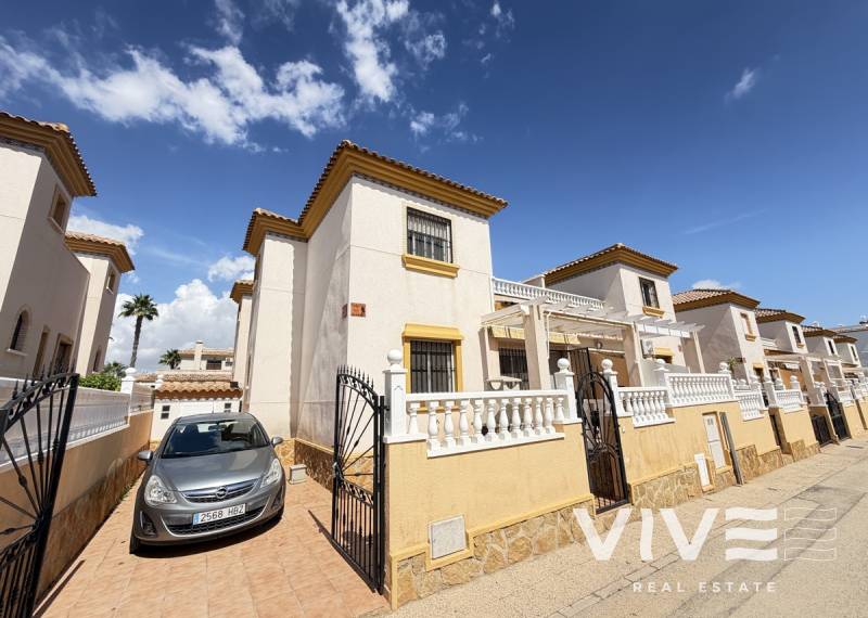 Terraced house - Resale - Orihuela Costa - Villamartin