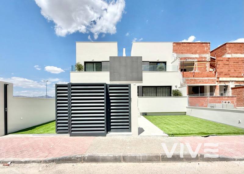 Town House - Nueva construcción  - Cox - San Fernando