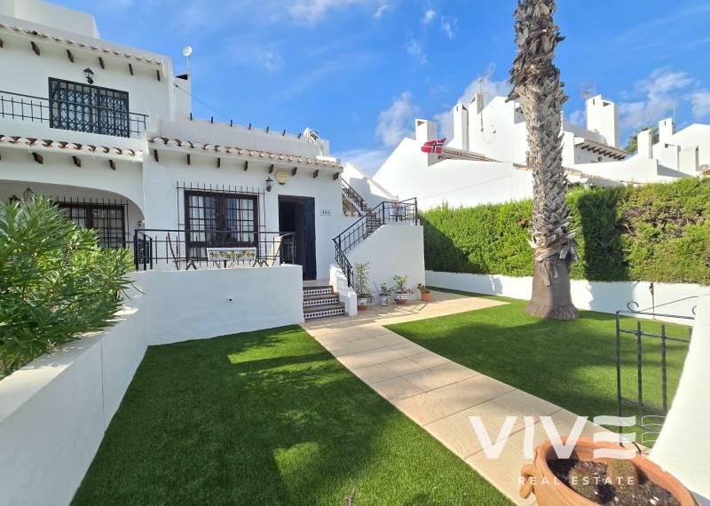 Townhouse * - Resale - Villamartin * - Los Dolses *