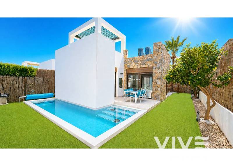 Villa - Försäljning  - Orihuela Costa - Lomas de Cabo Roig