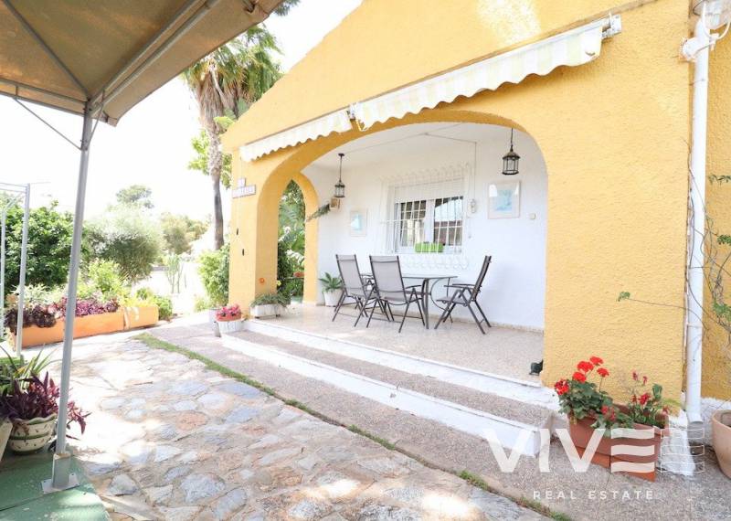 Villa - Försäljning  - Torrevieja - Los balcones