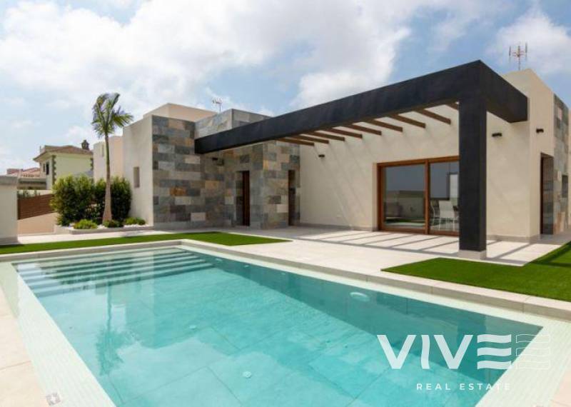 Villa - Nueva construcción  - Torrevieja - Los altos