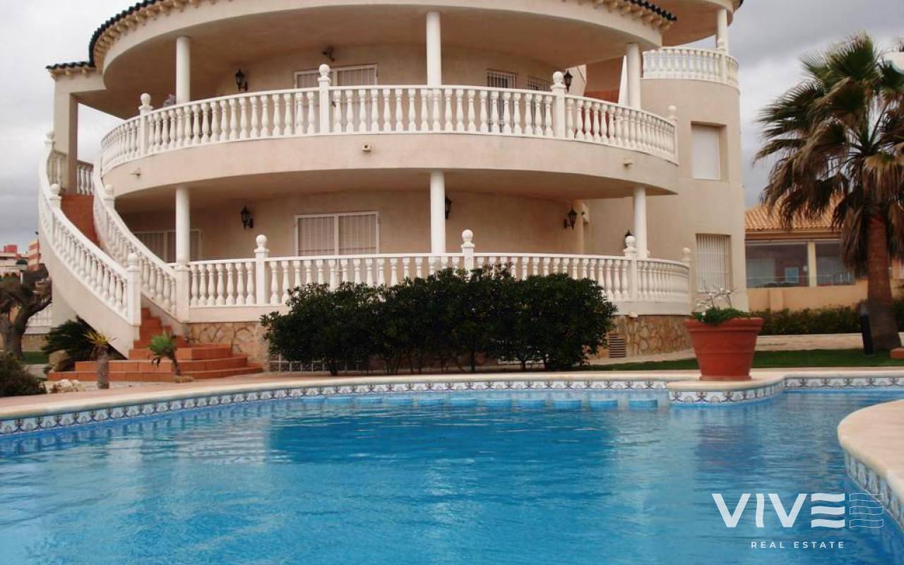 Villa - Resale - La Manga - RE0208