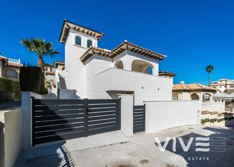 Villa - Resale - Orihuela Costa - La Zenia