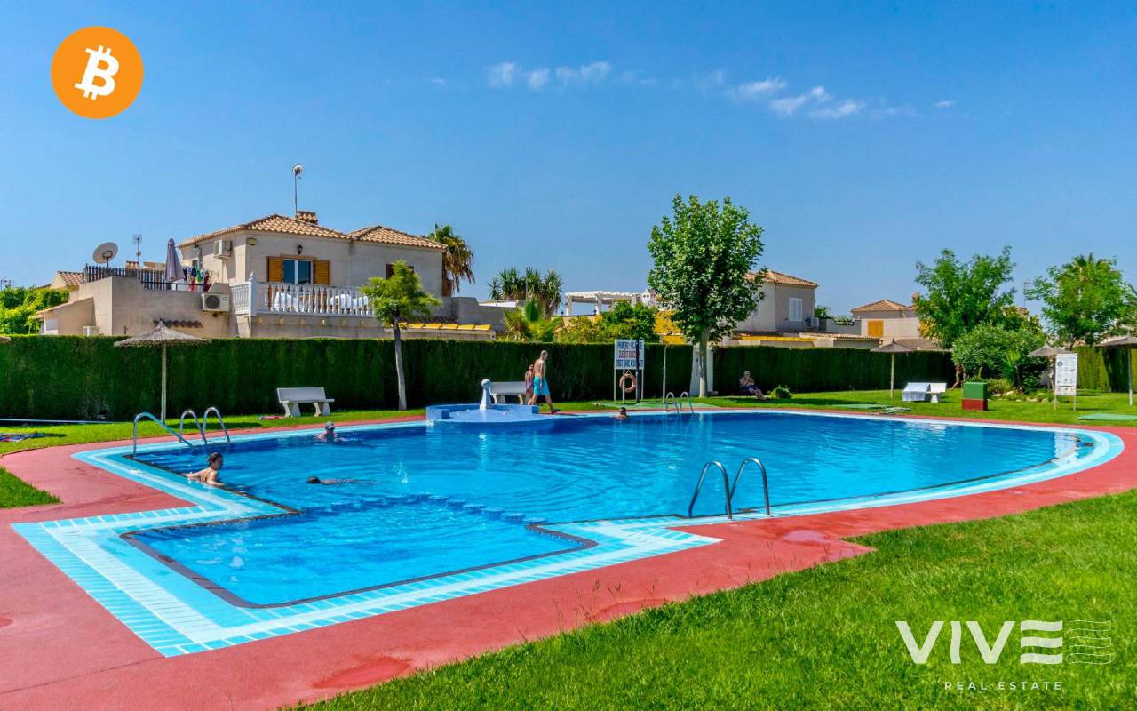 Villa - Segunda mano - Orihuela Costa - PF-41634