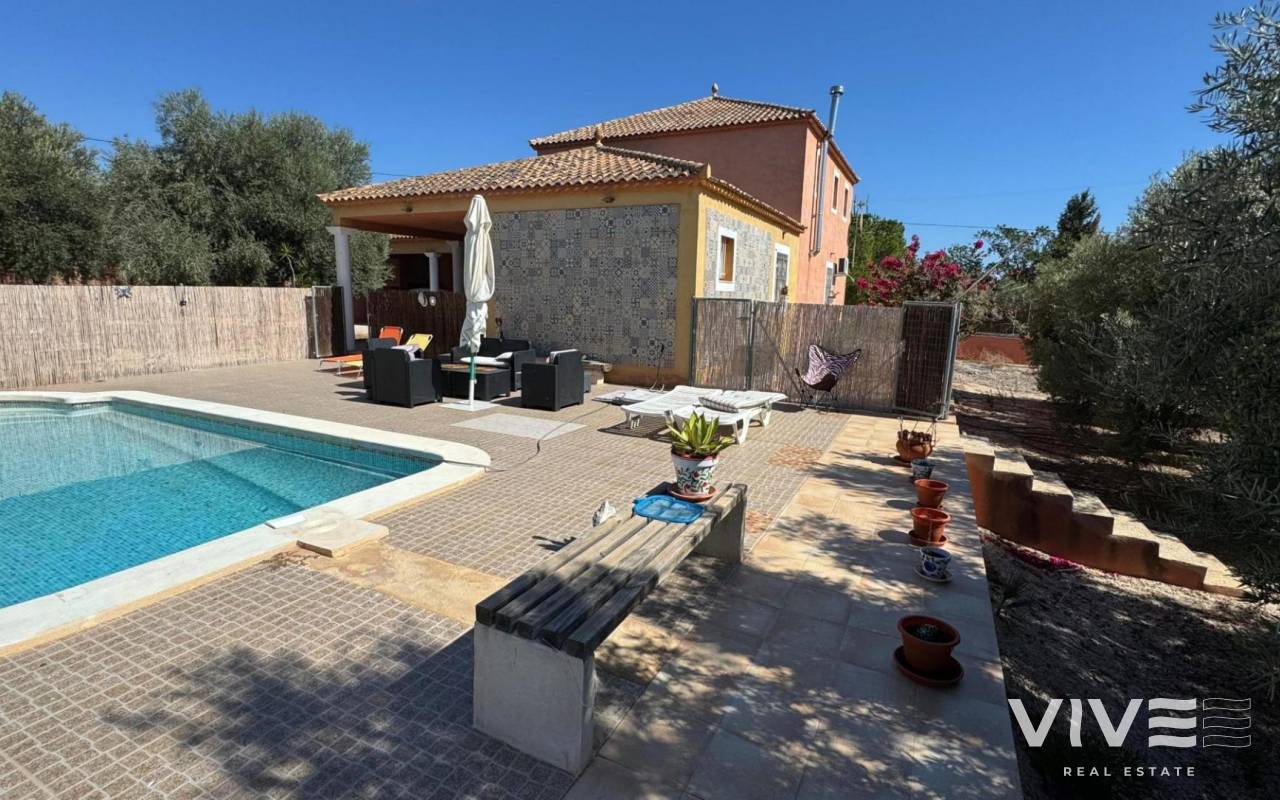 Villa - Verkauf - Albatera - 65413