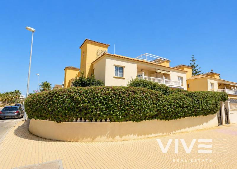 Wohnung - Verkauf - Orihuela Costa - Lomas de Cabo Roig