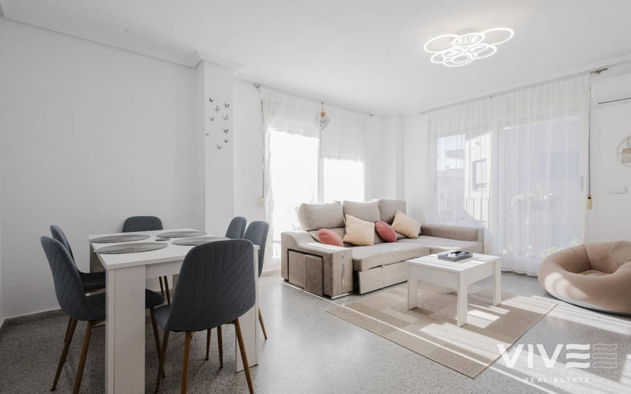 Wohnung - Verkauf - San Miguel de Salinas - 90231