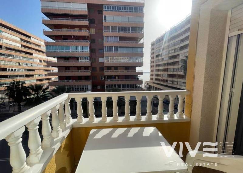 Wohnung - Verkauf - Torrevieja - Torrevieja