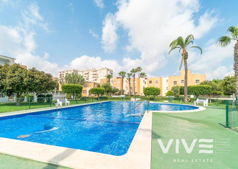 Wohnung - Verkauf - Torrevieja - Torrevieja