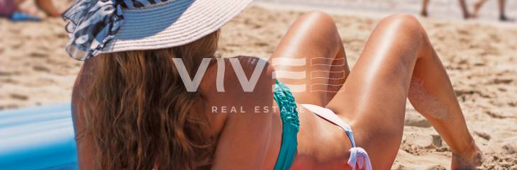 Este verano disfruta de la playa con nuestros apartamentos en alquiler en Torrevieja