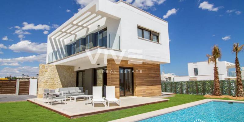 Discover our villas for sale in Pilar de la Horadada Spain and live by the sea