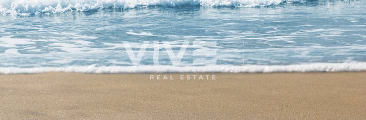Förbättra ditt humör genom ett fastighetsköp i Playa Flamenca med havsutsikt