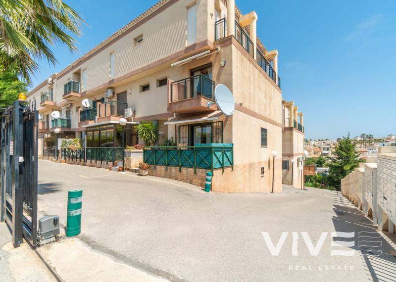 Apartamento - Alquiler a largo plazo - Orihuela Costa - Playa Flamenca