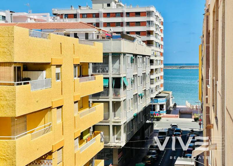 Apartamento - Segunda mano - Torrevieja - Playa de La Acequion