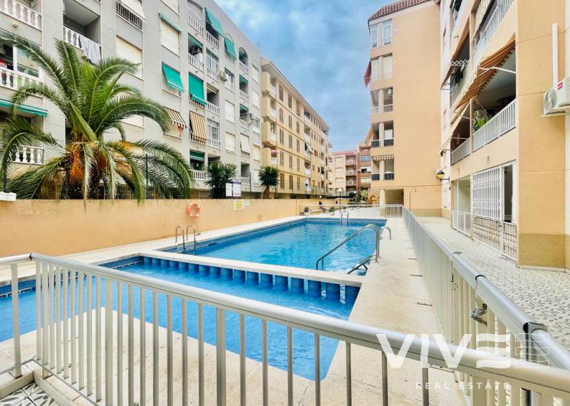 Apartamento - Försäljning  - Torrevieja - Playa Acequion