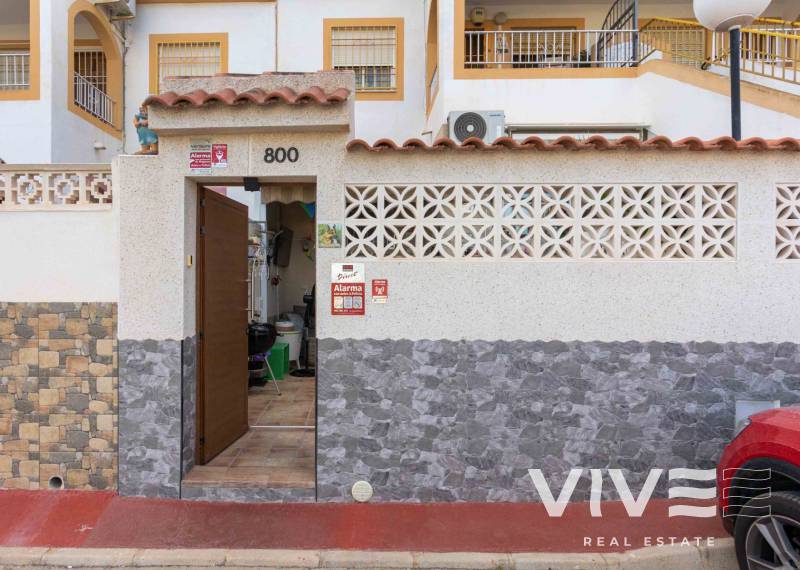 Lägenhet - Försäljning  - Torrevieja - La Siesta - El Salado -  Torreta