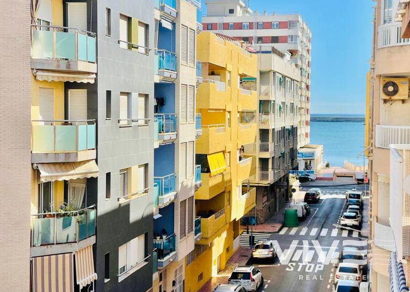 Apartamento - Verkauf - Torrevieja - Playa Acequion