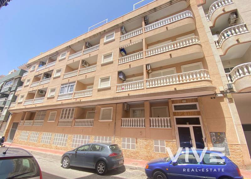 Lägenhet - Försäljning  - La Marina / Guardamar - Carrer Carcaixent, 03140