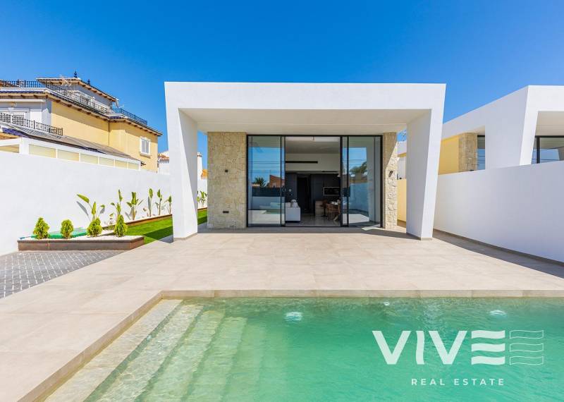 Villa - Nueva construcción  - Torrevieja - Torreta florida