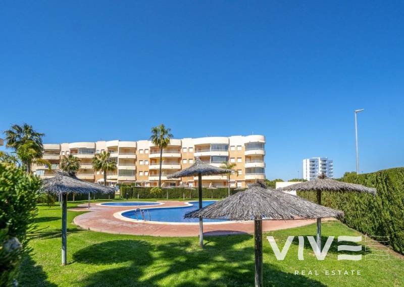 Wohnung - Verkauf - Orihuela Costa - Campoamor