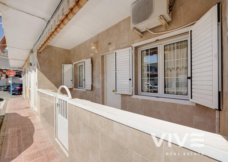 Apartamento - Segunda mano - Torrevieja - Playa de La Acequion