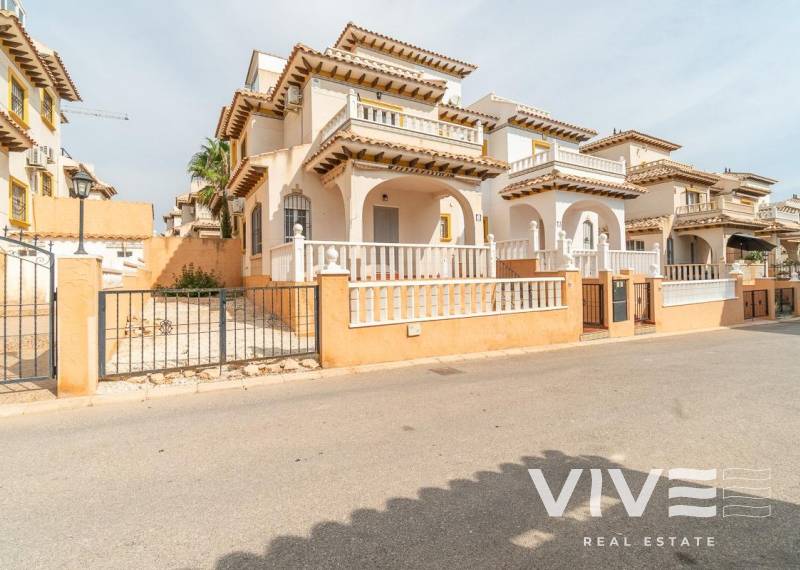 Villa - Resale - Orihuela Costa - Los Dolses