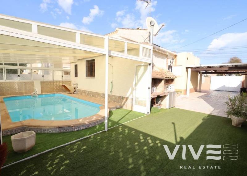 Detached Villa - Resale - Torrevieja - La Siesta - El Salado - Torreta