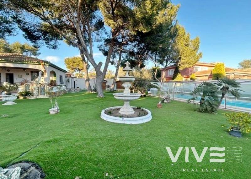 Detached Villa - Verkauf - Orihuela Costa - Altos de Campoamor