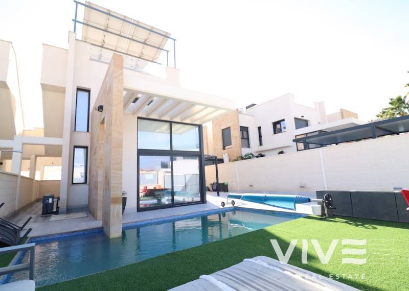 Detached Villa - Resale - Orihuela Costa - Lomas De Cabo Roig