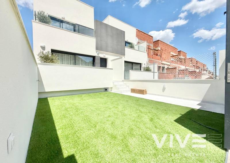 Town House - Nueva construcción  - Cox - San Fernando