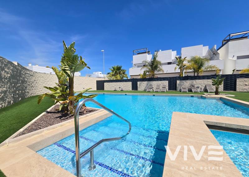 Townhouse * - Segunda mano - Ciudad Quesada * - Doña Pepa *