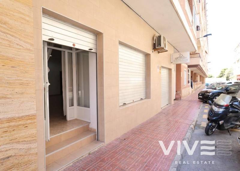 Local comercial - Segunda mano - Torrevieja - Torrevieja