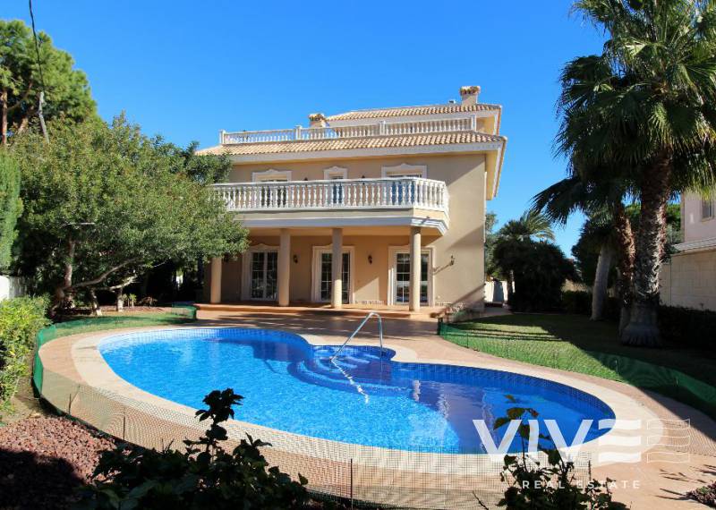 Villa - Verkauf - Orihuela Costa - Cabo Roig