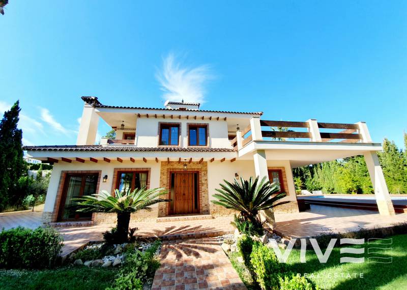 Villa - Försäljning  - Orihuela Costa - Los Balcones